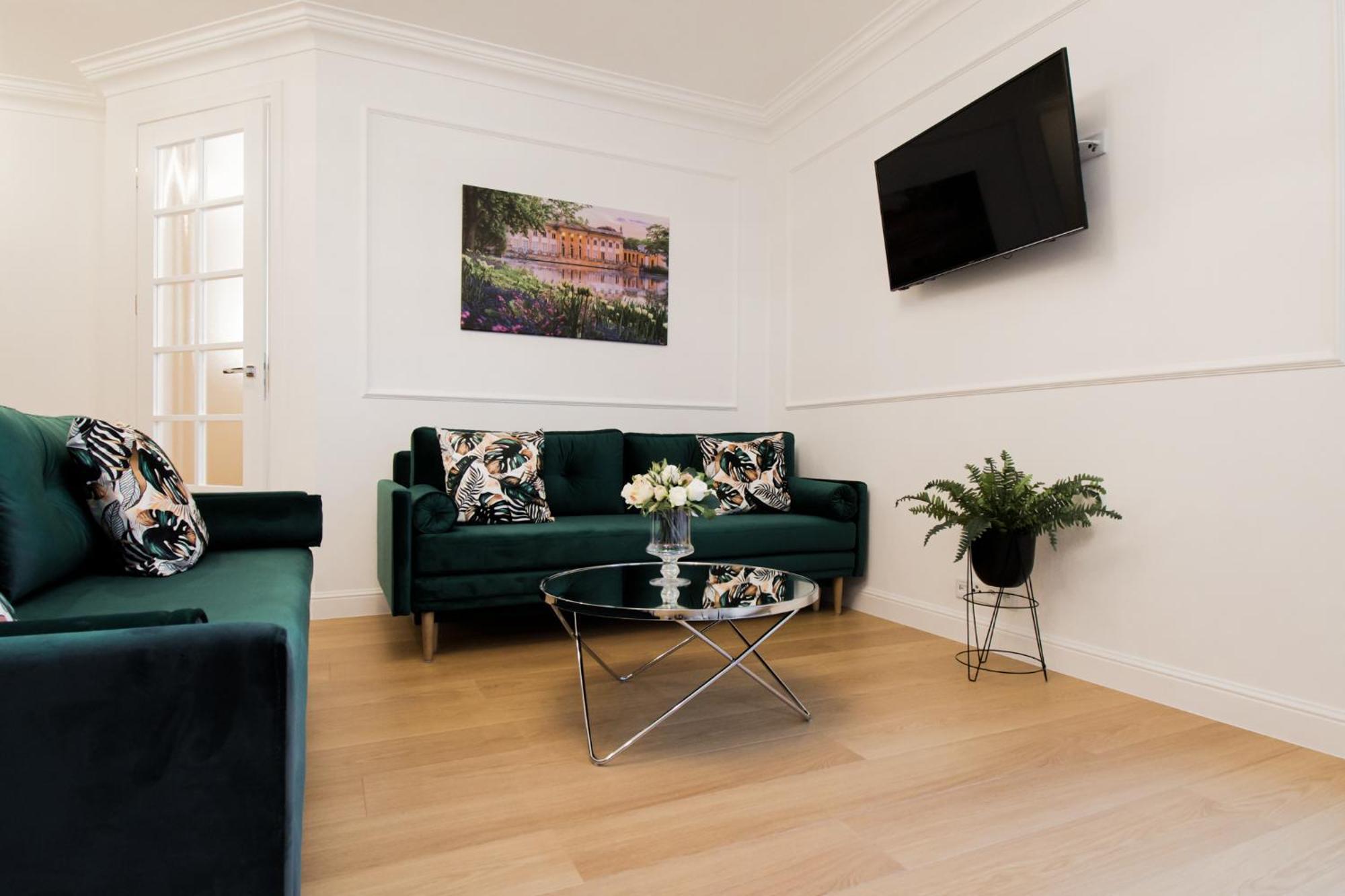 Warsaw Seasons By Alluxe Boutique Apartments Habitación foto